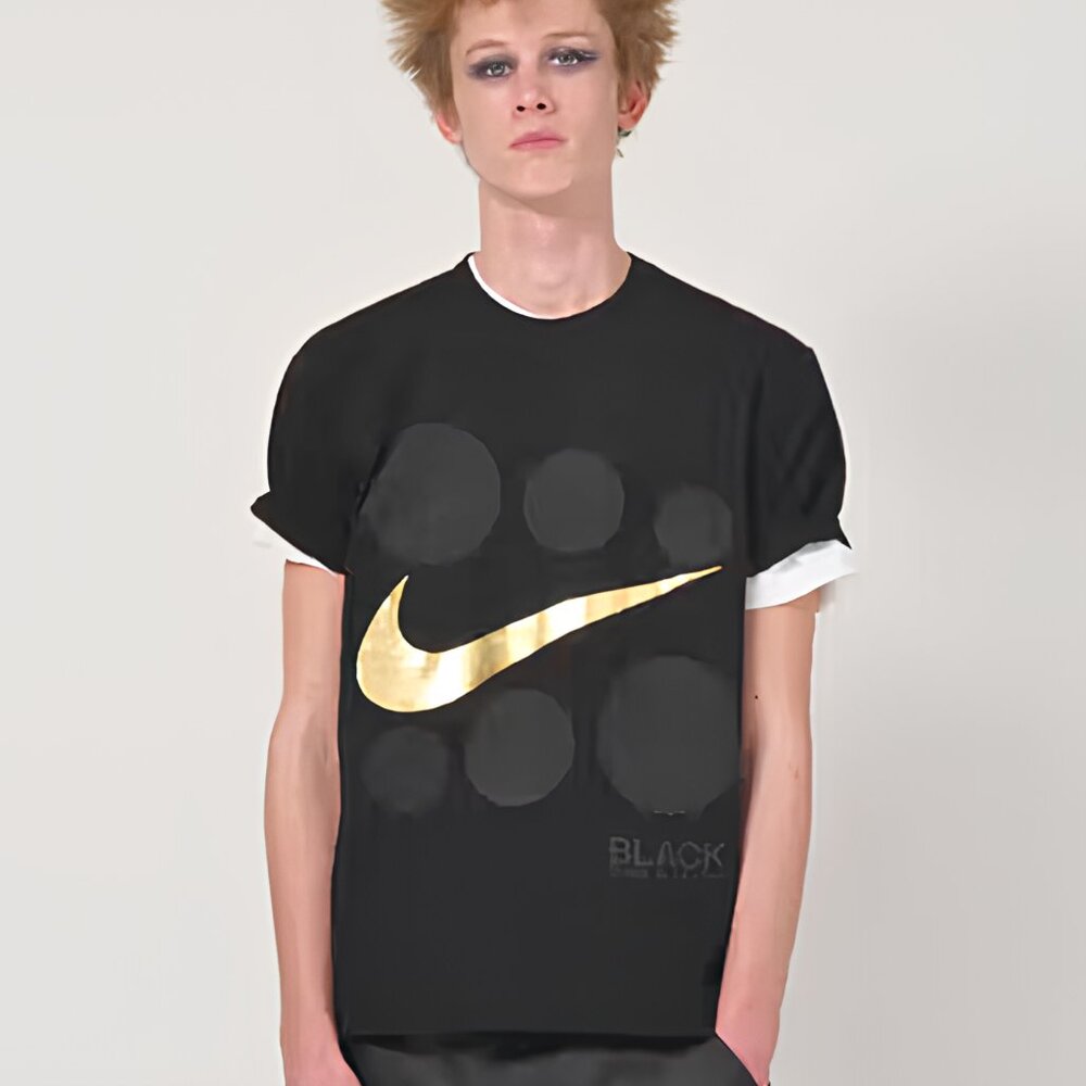 Comme des Garçons BLACK × Nike Unisex Collab Tee – Size S
